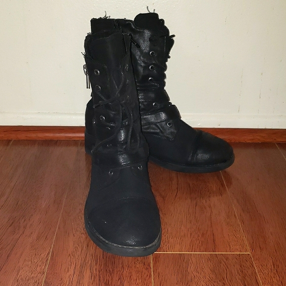 Fall/Winter boots - Picture 1 of 6